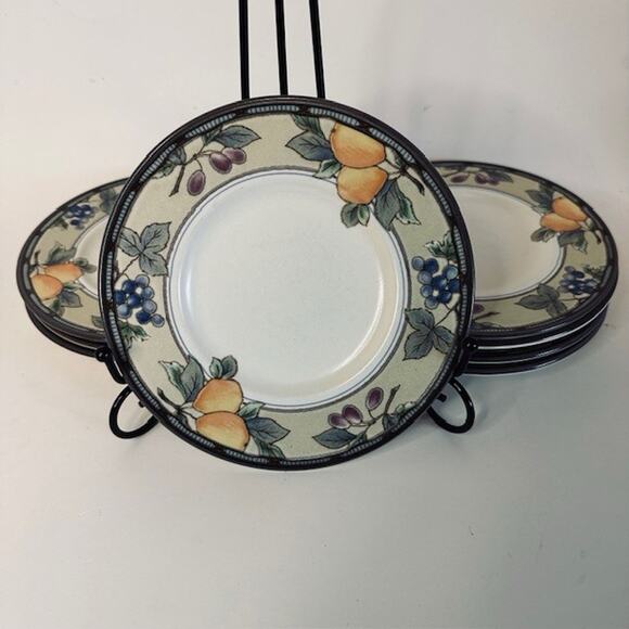 Mikasa Garden Harvest 4 Flat Cup Saucers Intaglio, Fruit & Leaves Rim, Cream VTG - Picture 3 of 7